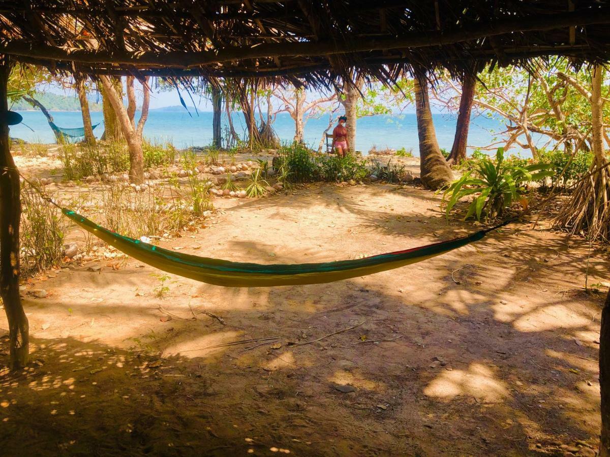 Reggae Island Private Island Hotel Ко Паям Екстериор снимка