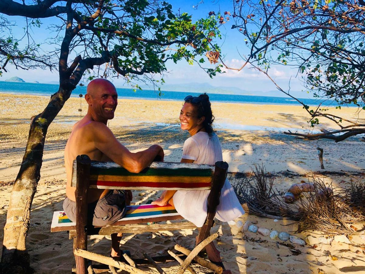 Reggae Island Private Island Hotel Ко Паям Екстериор снимка