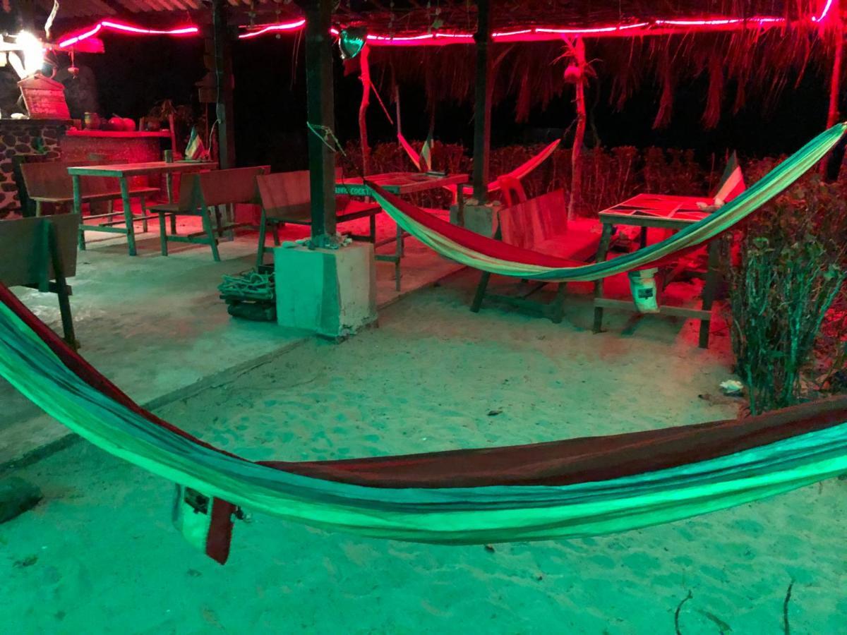 Reggae Island Private Island Hotel Ко Паям Екстериор снимка